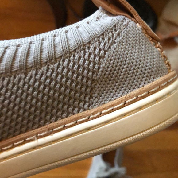 UGG Lace-up Sneakers - Picture 7 of 9